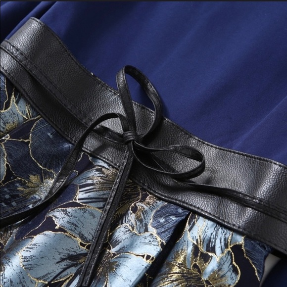 DRESS - Picture 2 of 7